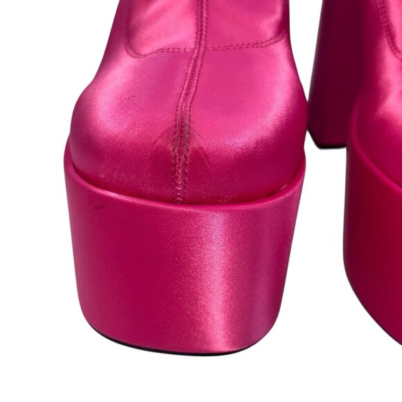 Steve Madden Pink Platform Boots Sz 9 M Sock Pull On Barbie Chunky Heel - Picture 12 of 16